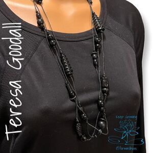 Vintage Teresa Goodall Necklace - Pretty and Versatile